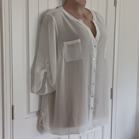 Plus Size Avenue White Button-Down Sheer Tunic Top 30/32 - Picture 3 of 6